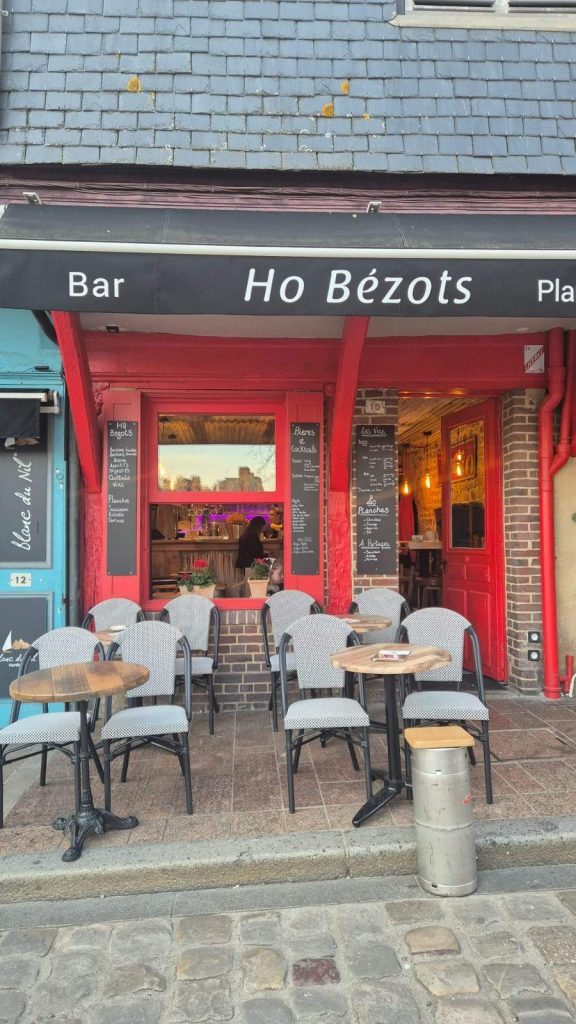 HO BEZOTS - Le Bar des amis
